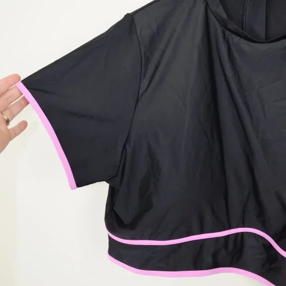 Torrid Black Snake Rose Crop Rashguard NWT - Picture 7 of 11